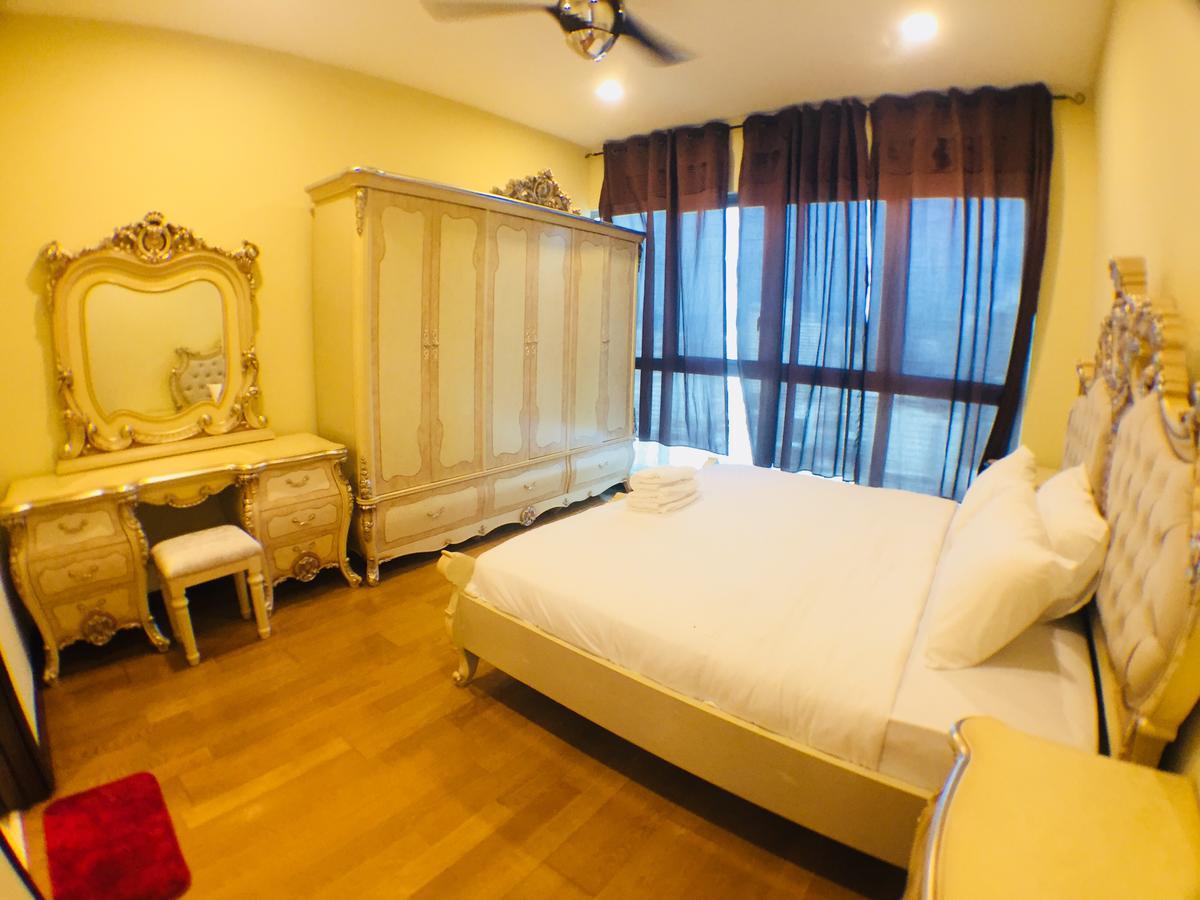 Regalia Suites By Ihost Kuala Lumpur Eksteriør bilde