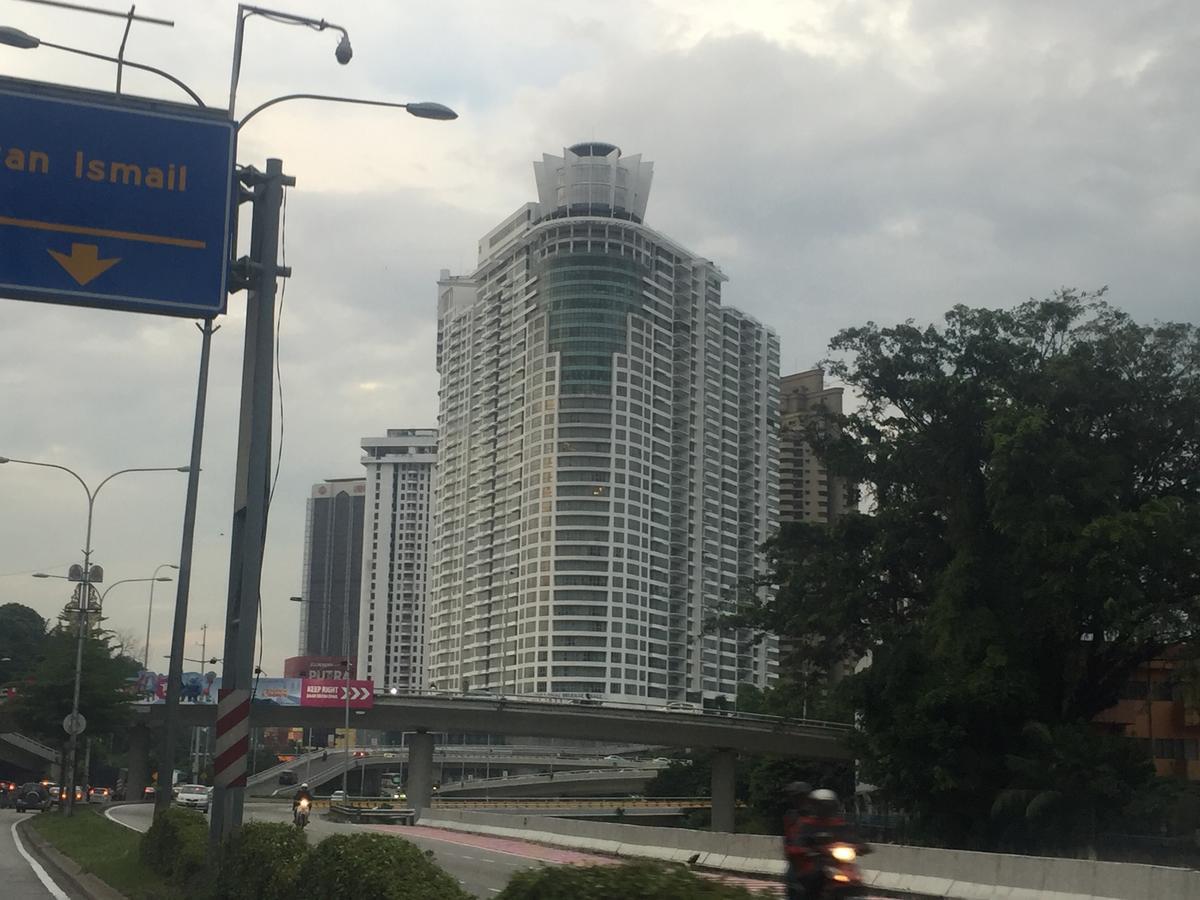 Regalia Suites By Ihost Kuala Lumpur Eksteriør bilde